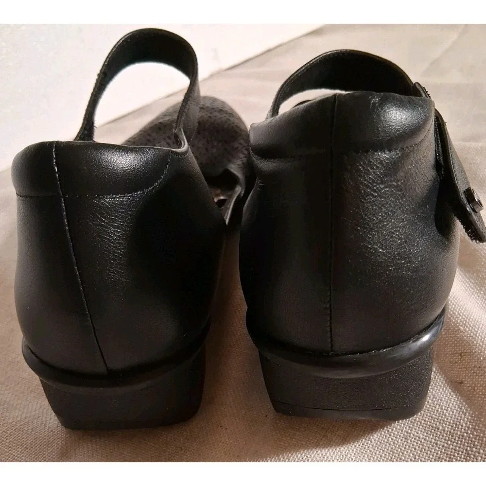 Revere Osaka Black Laser Cut Leather Mary Jane‎ Wedge Shoes Womens 10M